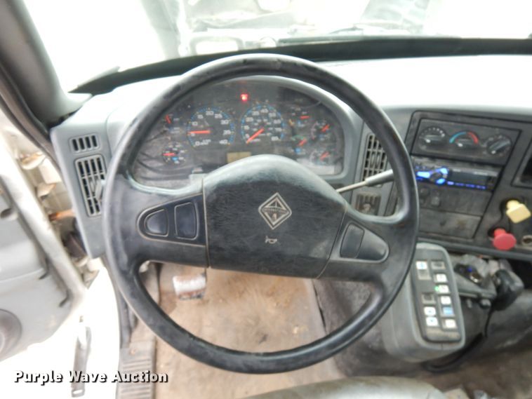 image for item JS9453 2004 International 8600  flatbed truck