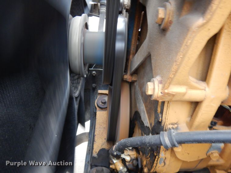 image for item JS9453 2004 International 8600  flatbed truck