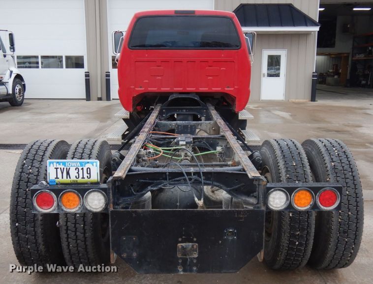 image for item JS9455 2002 Ford F650 Super Duty  truck cab and chassis