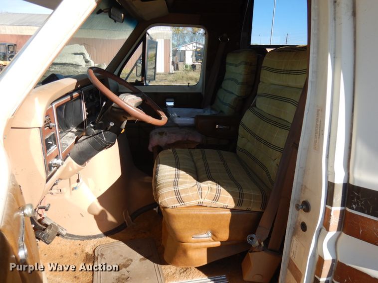 image for item JS9459 1984 Ford E350  RV