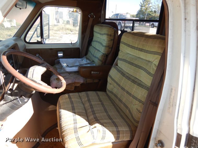 image for item JS9459 1984 Ford E350  RV