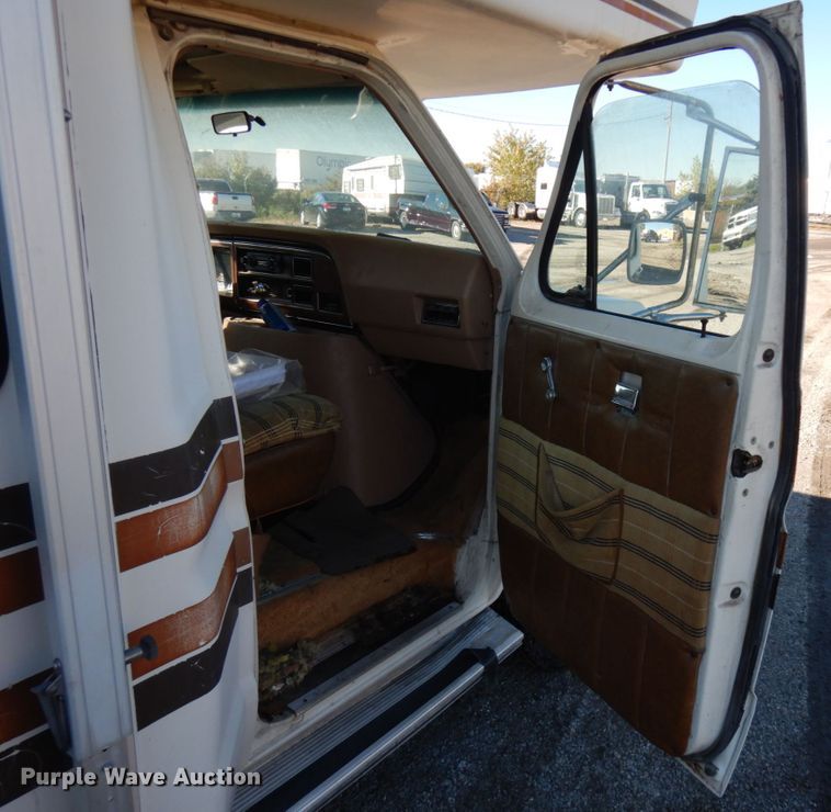 image for item JS9459 1984 Ford E350  RV