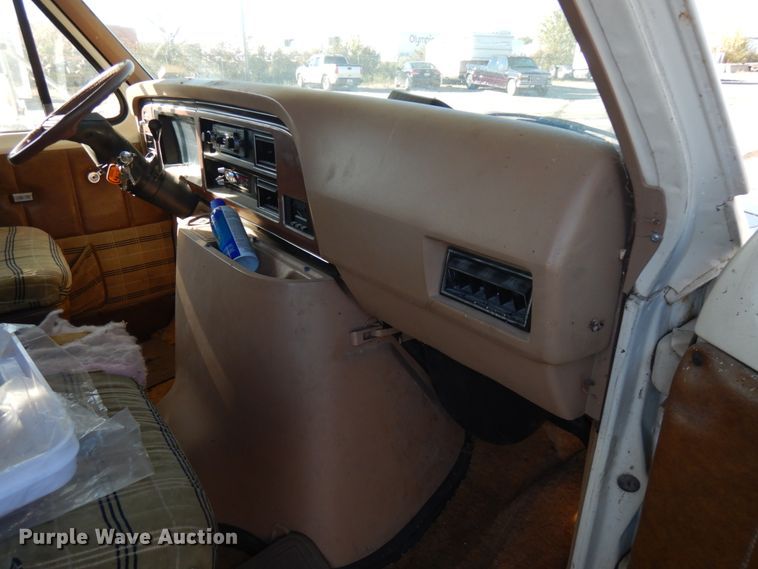 image for item JS9459 1984 Ford E350  RV