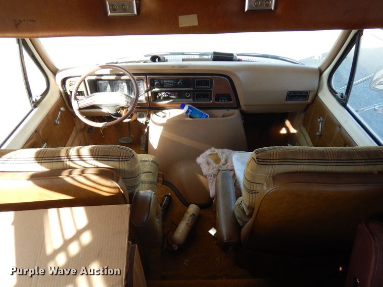 image for item JS9459 1984 Ford E350  RV