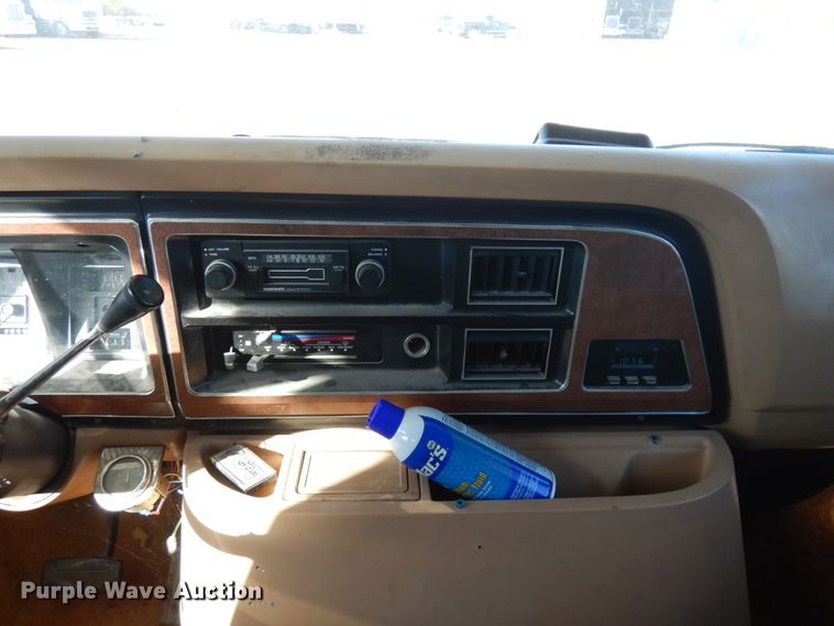 image for item JS9459 1984 Ford E350  RV
