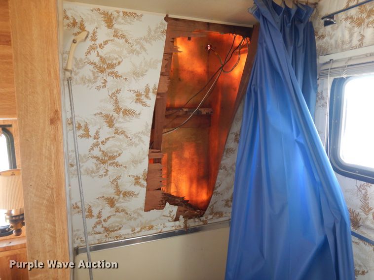 image for item JS9459 1984 Ford E350  RV