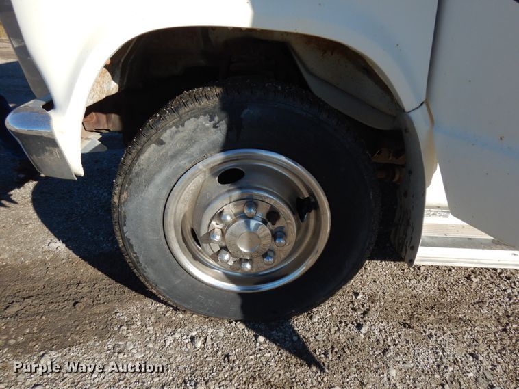 image for item JS9459 1984 Ford E350  RV