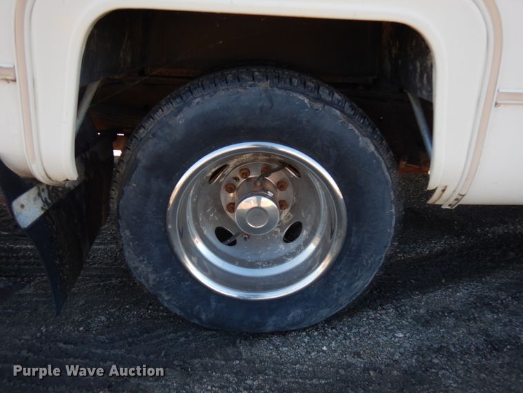 image for item JS9459 1984 Ford E350  RV