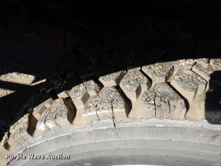 image for item JS9460 1987 International 1652  delivery truck