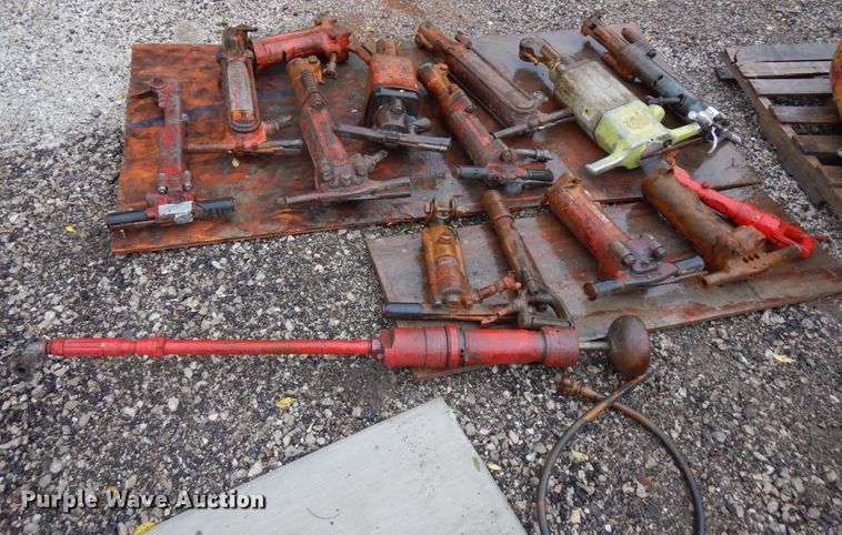 image for item JS9471 (15) breakers