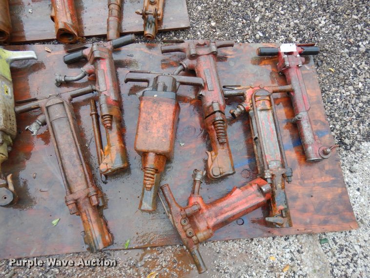 image for item JS9471 (15) breakers