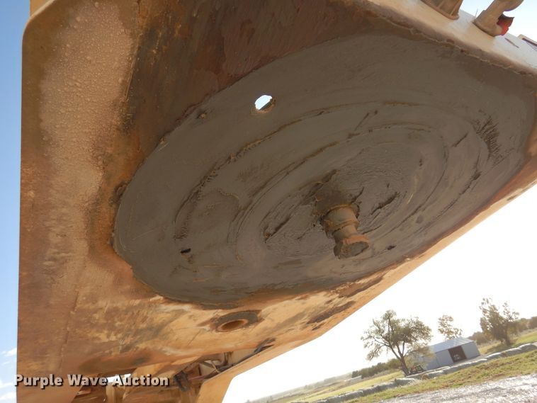 image for item JT9496 2012 Trail King TK110HDG533  lowboy equipment trailer