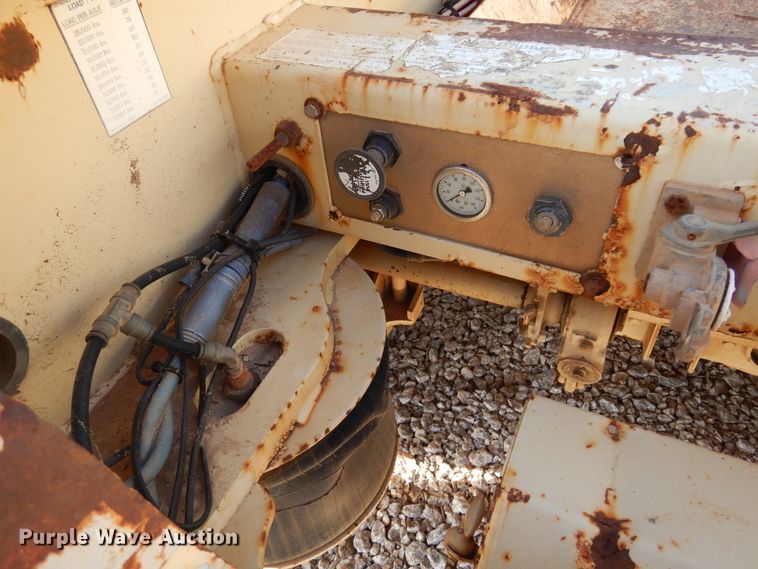 image for item JT9496 2012 Trail King TK110HDG533  lowboy equipment trailer