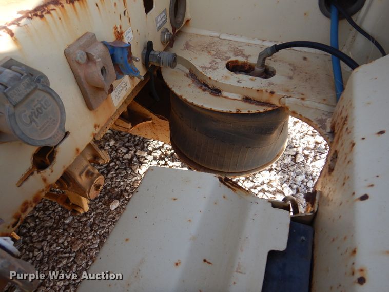 image for item JT9496 2012 Trail King TK110HDG533  lowboy equipment trailer