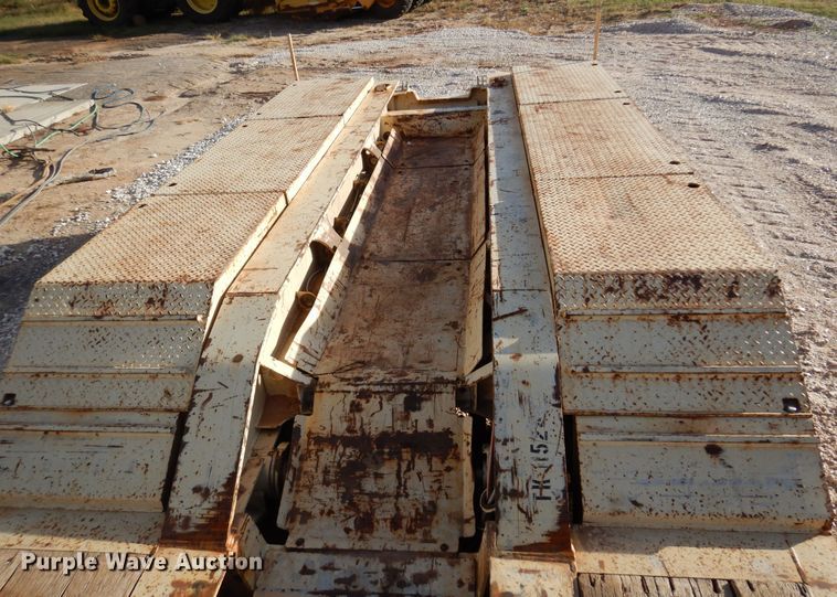 image for item JT9496 2012 Trail King TK110HDG533  lowboy equipment trailer