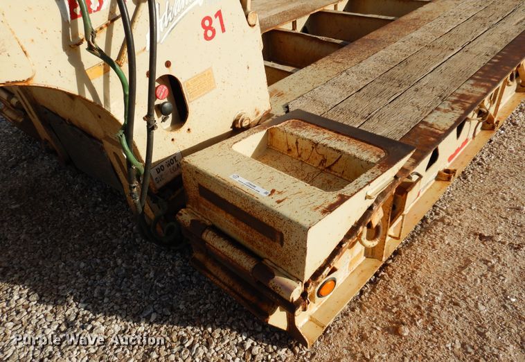 image for item JT9496 2012 Trail King TK110HDG533  lowboy equipment trailer