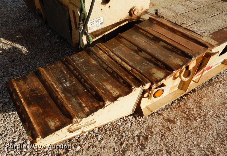 image for item JT9496 2012 Trail King TK110HDG533  lowboy equipment trailer