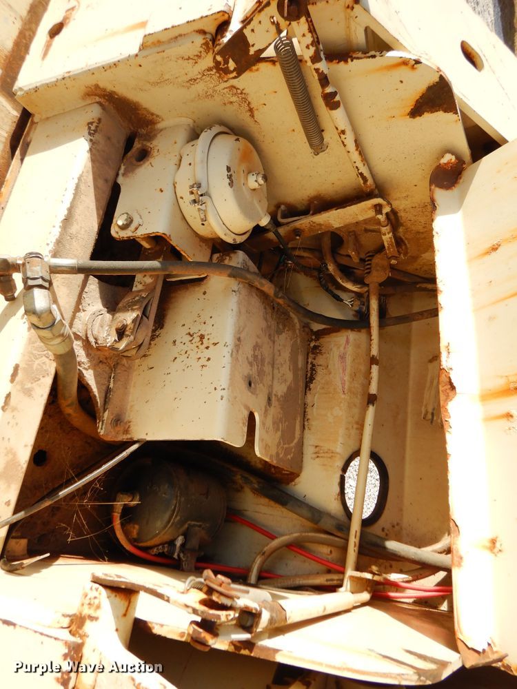 image for item JT9496 2012 Trail King TK110HDG533  lowboy equipment trailer