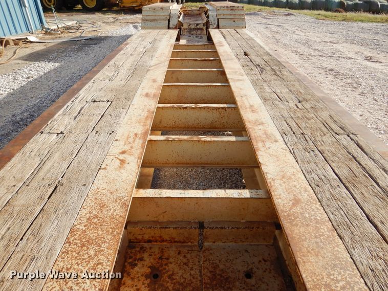 image for item JT9496 2012 Trail King TK110HDG533  lowboy equipment trailer