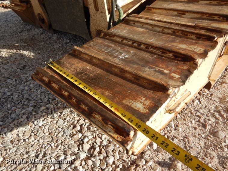 image for item JT9496 2012 Trail King TK110HDG533  lowboy equipment trailer