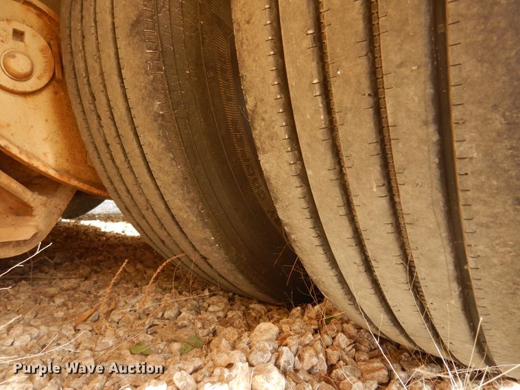 image for item JT9496 2012 Trail King TK110HDG533  lowboy equipment trailer