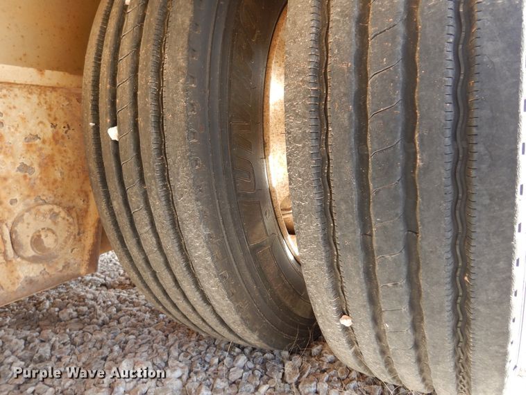 image for item JT9496 2012 Trail King TK110HDG533  lowboy equipment trailer