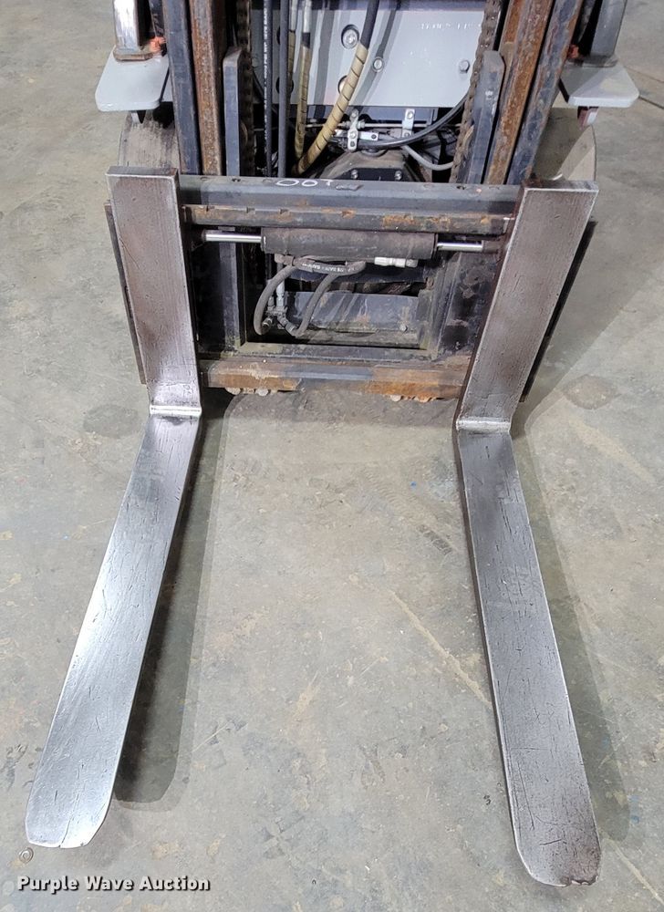 image for item KQ9103 Toyota 7FGGU20  forklift