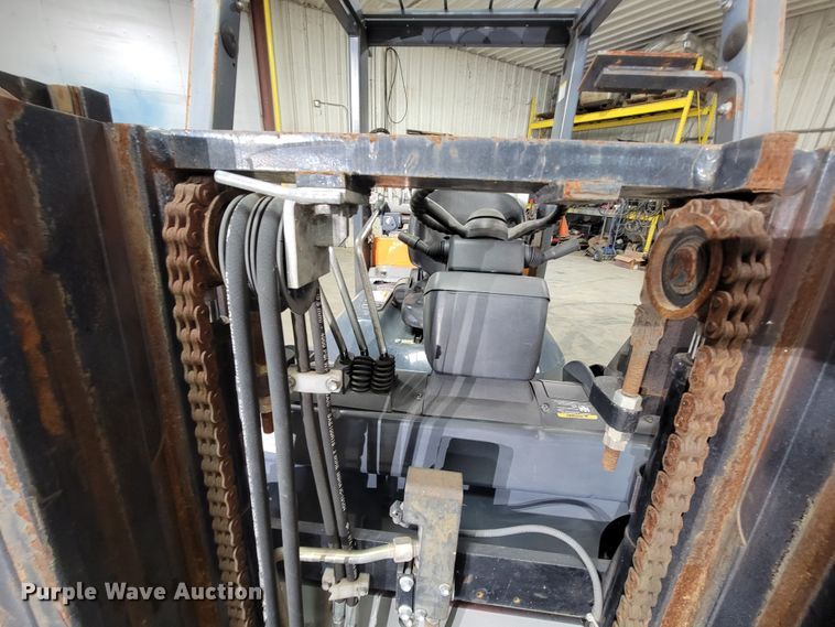 image for item KQ9103 Toyota 7FGGU20  forklift