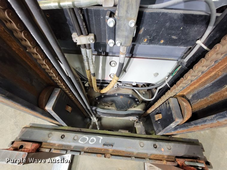 image for item KQ9103 Toyota 7FGGU20  forklift