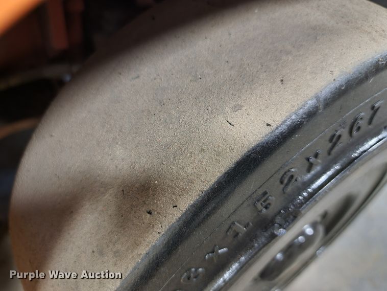 image for item KQ9103 Toyota 7FGGU20  forklift