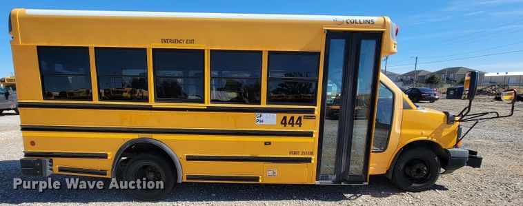 image for item KQ9108 2010 Chevrolet Express G3500  school bus