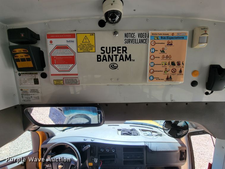 image for item KQ9108 2010 Chevrolet Express G3500  school bus