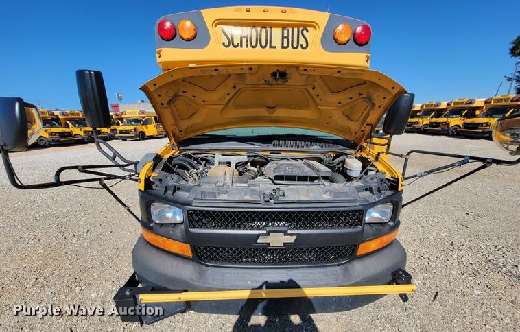 image for item KQ9108 2010 Chevrolet Express G3500  school bus