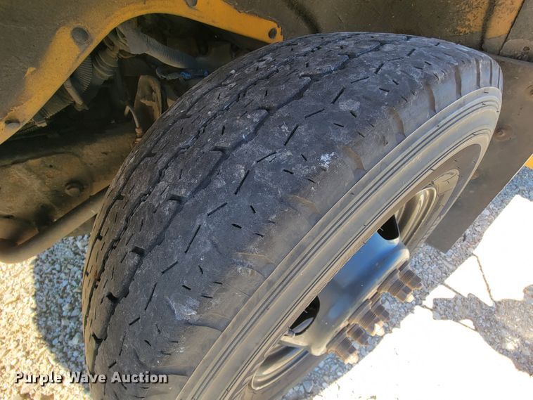 image for item KQ9108 2010 Chevrolet Express G3500  school bus