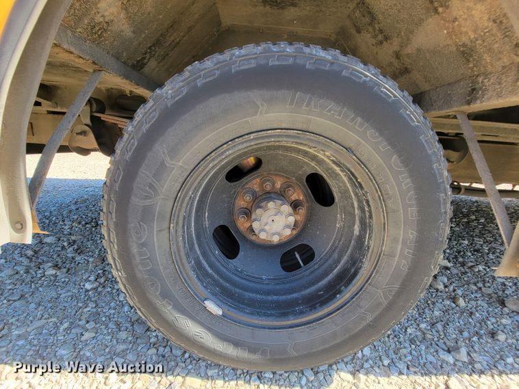 image for item KQ9108 2010 Chevrolet Express G3500  school bus