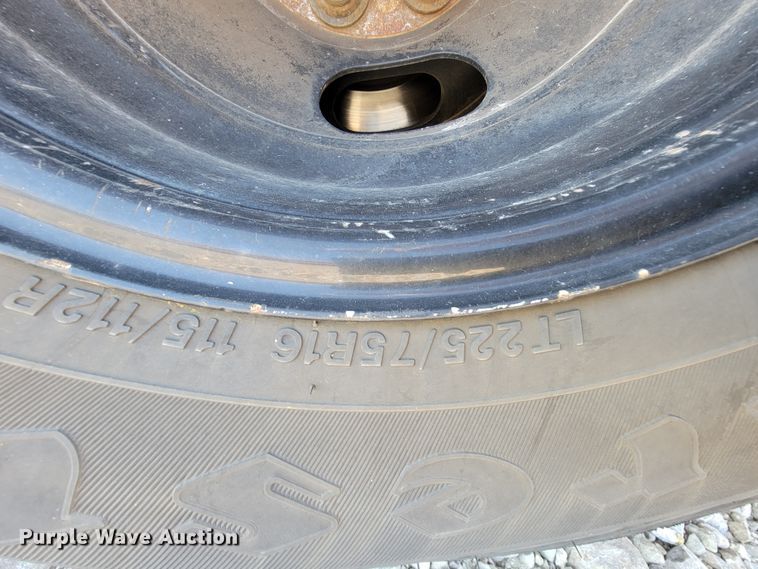 image for item KQ9108 2010 Chevrolet Express G3500  school bus