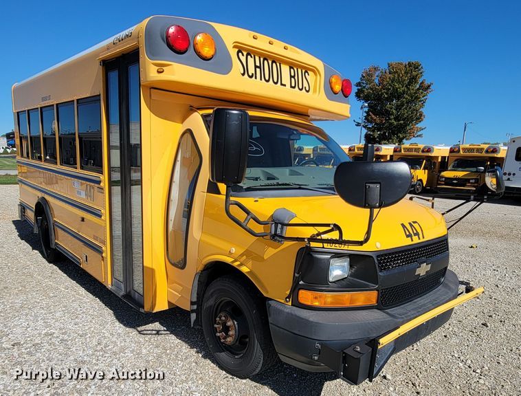image for item KQ9109 2010 Chevrolet Express G3500  school bus