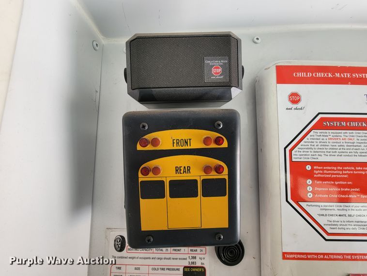 image for item KQ9109 2010 Chevrolet Express G3500  school bus