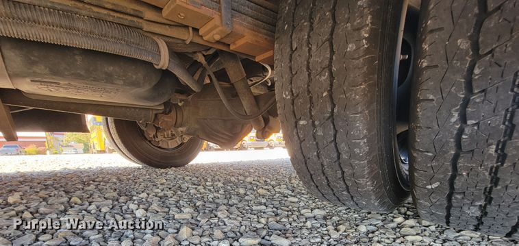 image for item KQ9109 2010 Chevrolet Express G3500  school bus