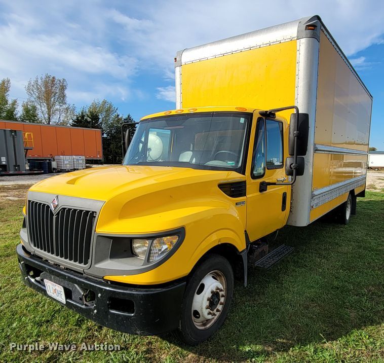 image for item KQ9133 2012 International TerraStar  box truck