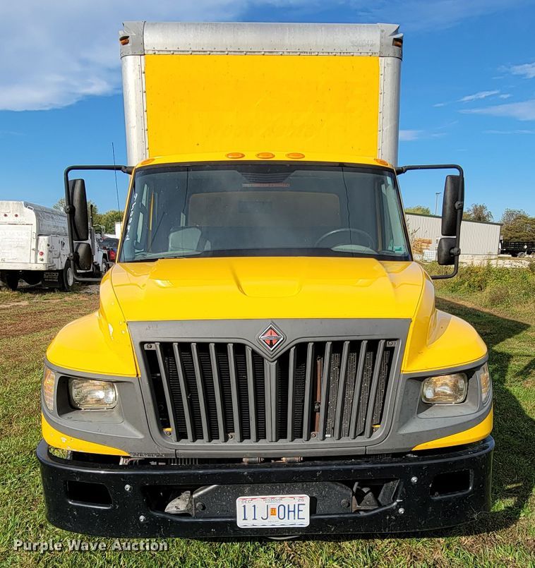image for item KQ9133 2012 International TerraStar  box truck