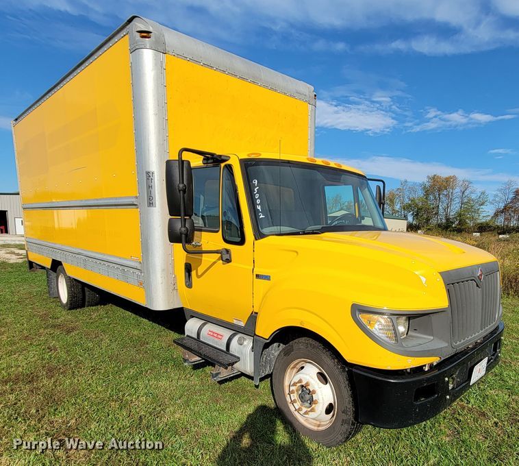 image for item KQ9133 2012 International TerraStar  box truck