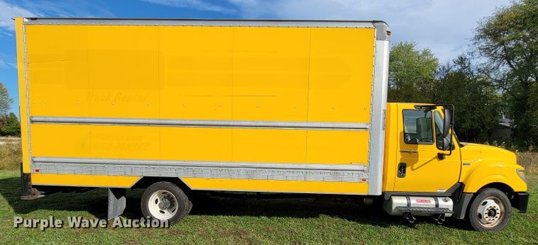 image for item KQ9133 2012 International TerraStar  box truck