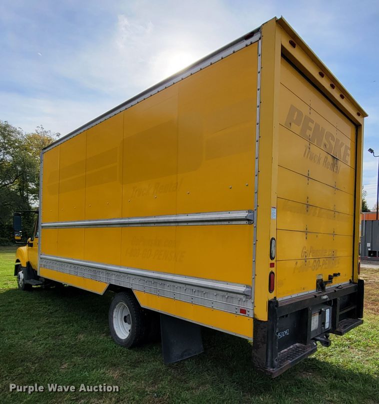 image for item KQ9133 2012 International TerraStar  box truck