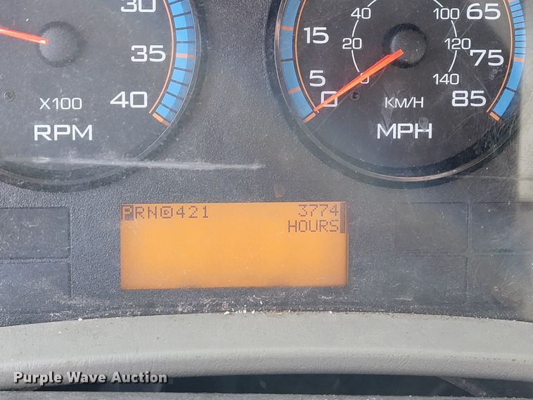 image for item KQ9133 2012 International TerraStar  box truck