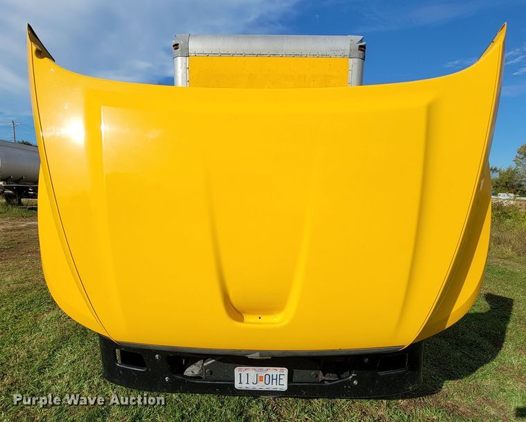 image for item KQ9133 2012 International TerraStar  box truck