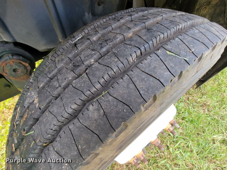 image for item KQ9133 2012 International TerraStar  box truck