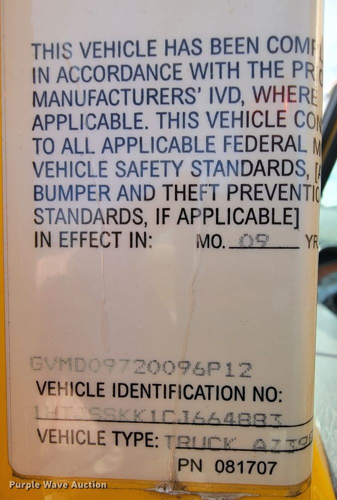 image for item KQ9133 2012 International TerraStar  box truck