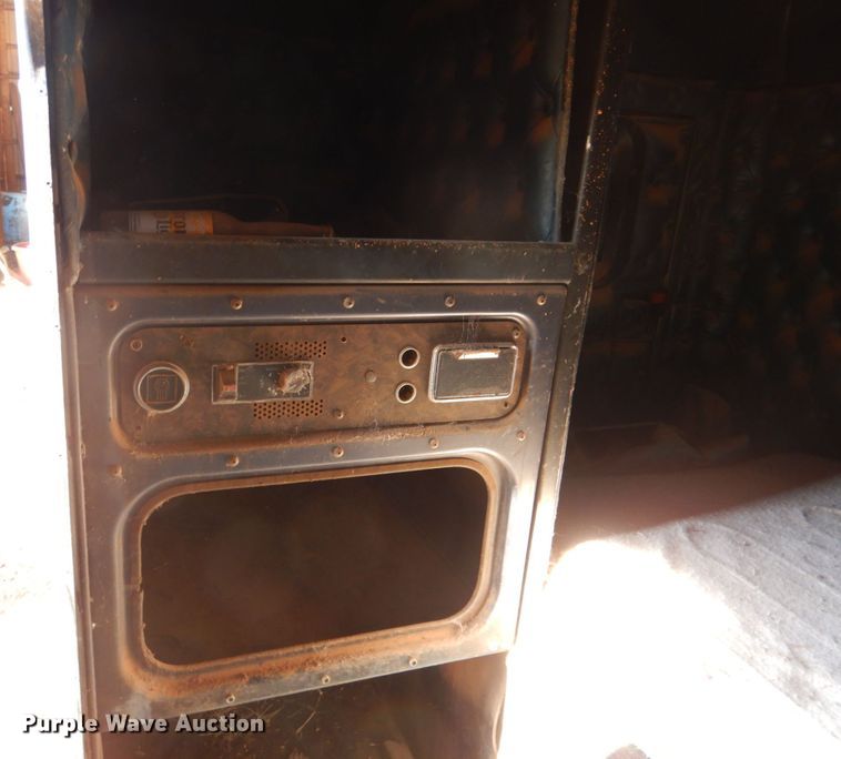 image for item KQ9657 Kenworth  truck cab