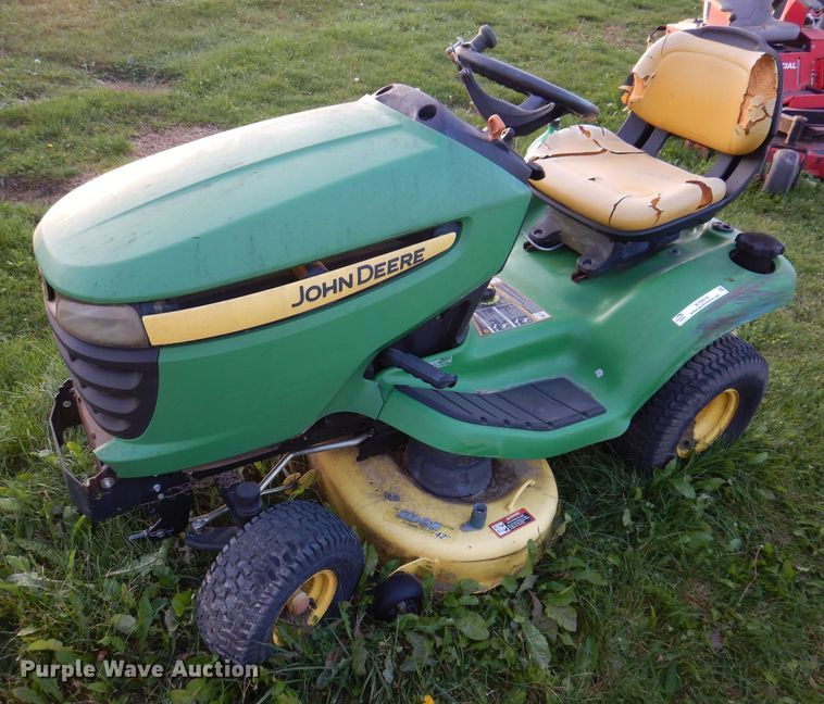 image for item KY9616 2010 John Deere X300  lawn mower